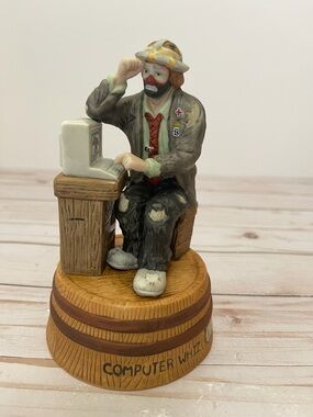 Emmett Kelly Jr Clown Music Box,, plays "Whistle While You Work" Computer Whiz